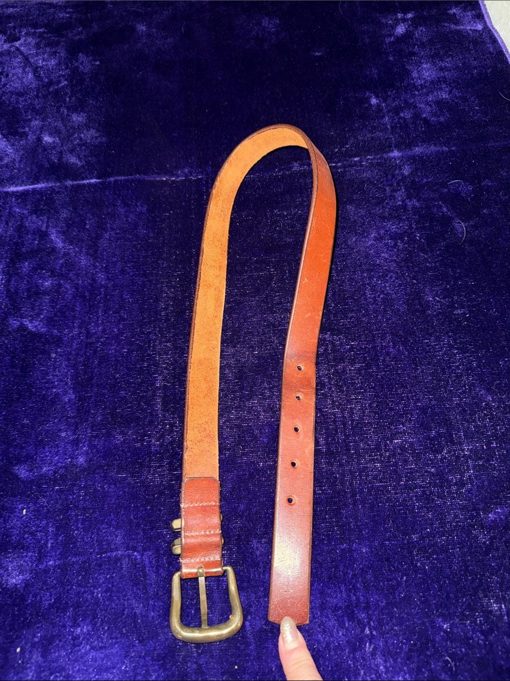 Vintage 31” Brown Leather Belt - Classic Casual Style with brass buckle